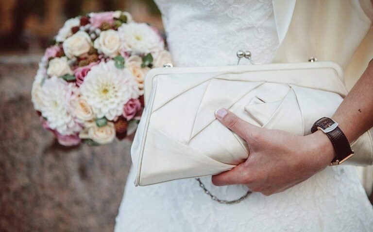 Elevate Your Wedding Style: A Guide to Wearing Clutch Bags